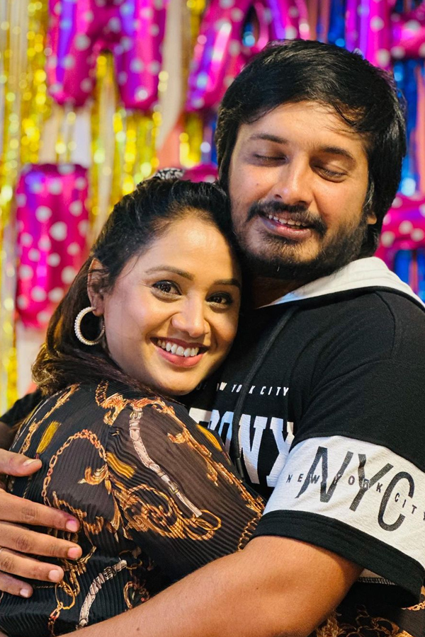 Bigg Boss Keerthi Keshav Bhat Celebrates Boyfriends Birthday Photos Goes Viral4