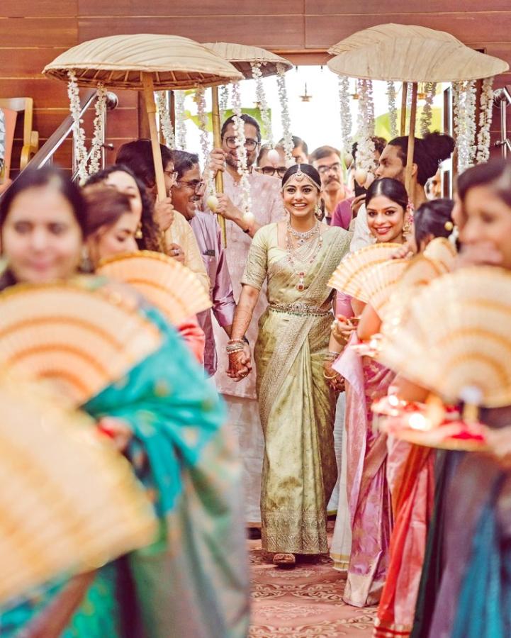 Meera Nandan Ties The Knot With Sreeju In Guruvayoor Temple Kerala Photos5