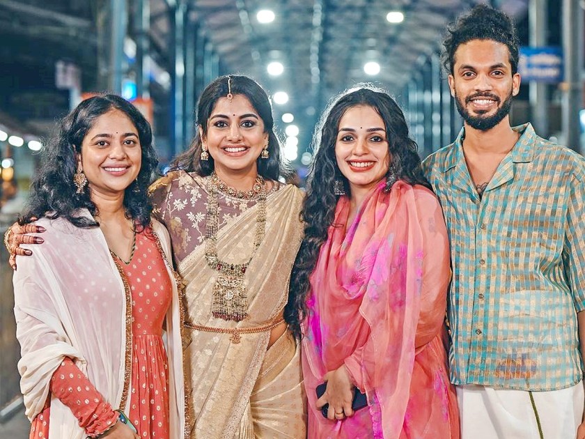 Meera Nandan Ties The Knot With Sreeju In Guruvayoor Temple Kerala Photos26