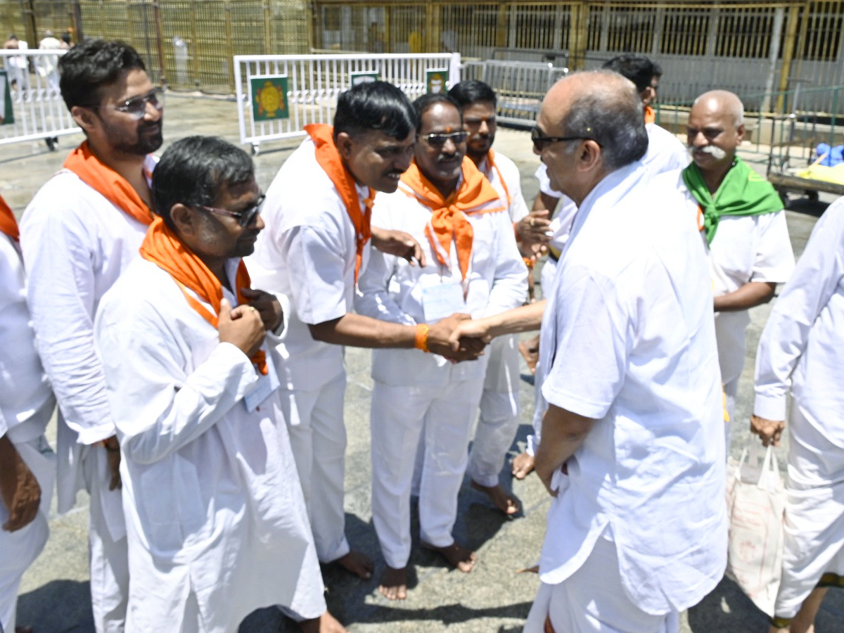 Producer Suresh Babu Visit to Tirumala Photos19