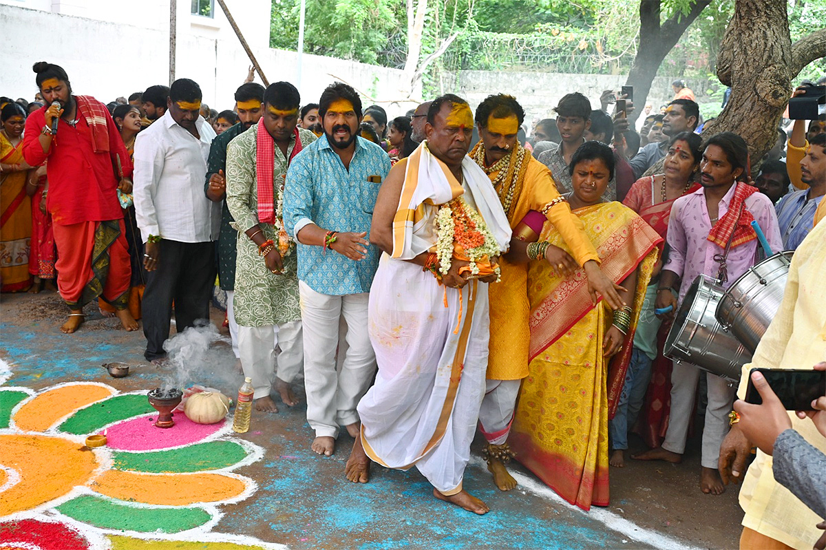 Sri Renuka Yellamma Mahalaxmi Yellamma Kalyanam Photos9