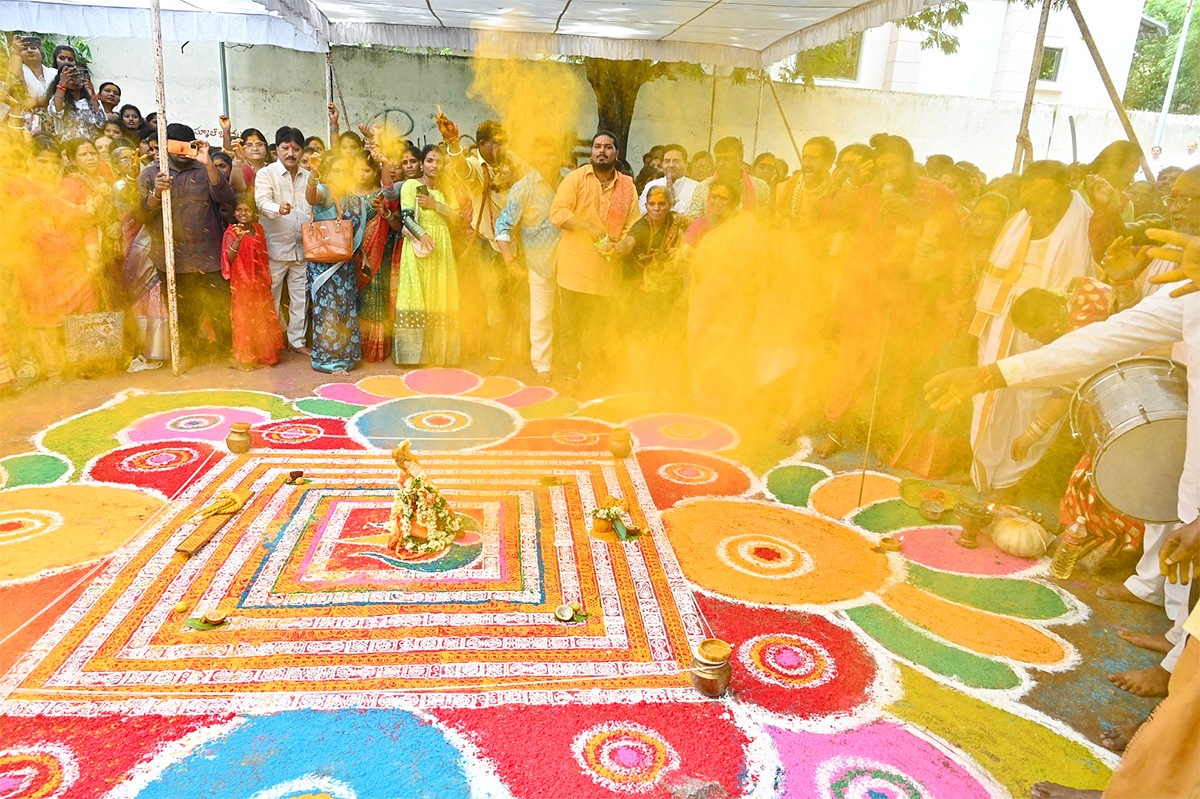 Sri Renuka Yellamma Mahalaxmi Yellamma Kalyanam Photos10