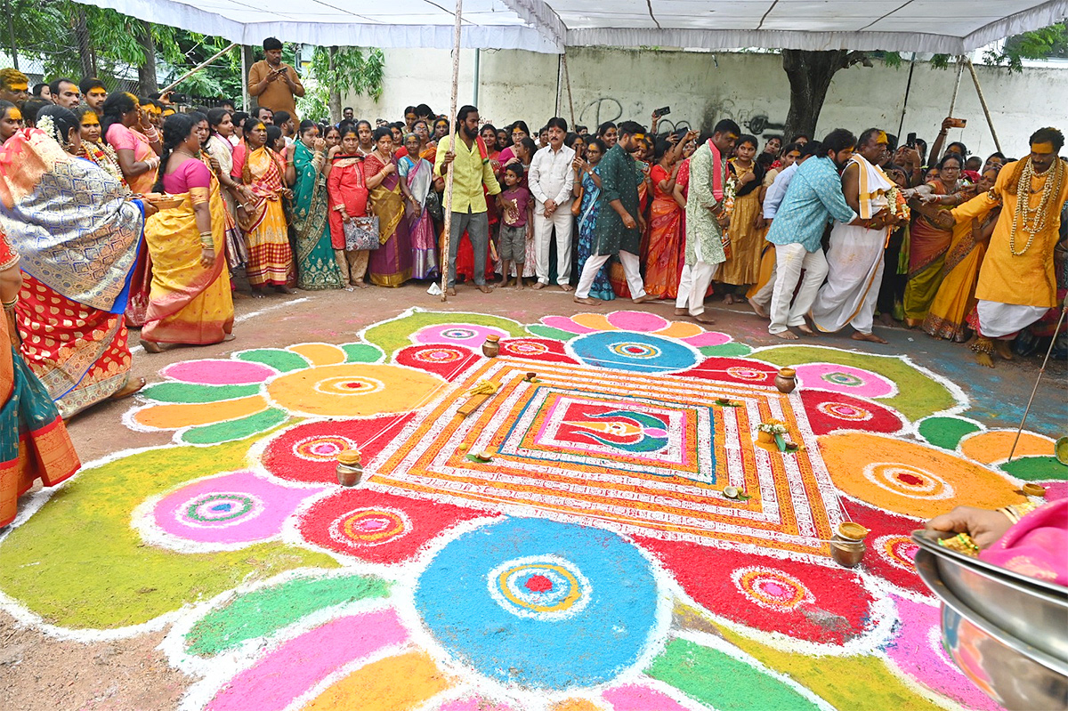 Sri Renuka Yellamma Mahalaxmi Yellamma Kalyanam Photos14