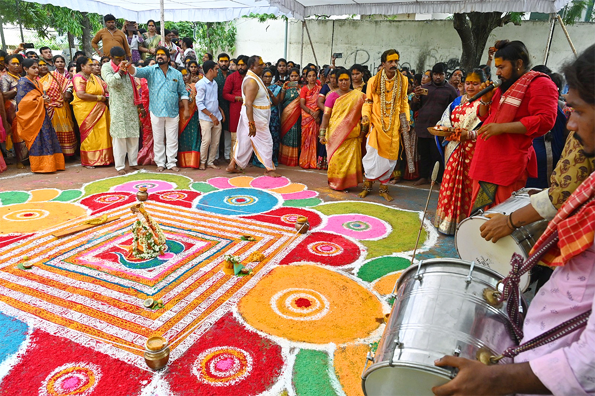 Sri Renuka Yellamma Mahalaxmi Yellamma Kalyanam Photos17