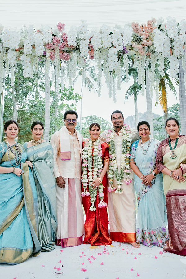 Actress Varalaxmi Sarathkumar And Nicholai Sachdev Wedding Photos Goes Viral8