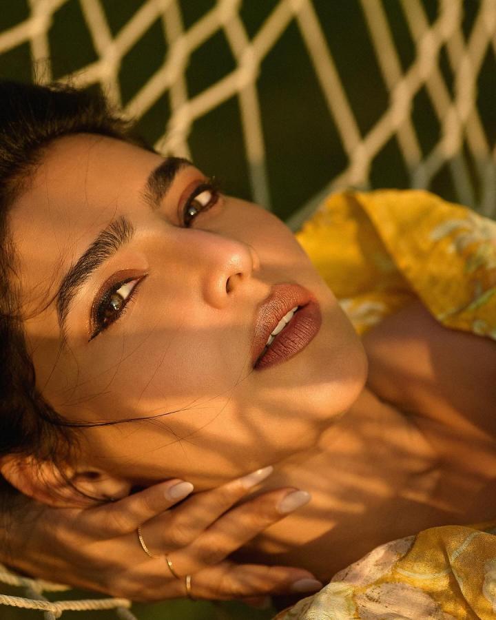 Indian Actress Aishwarya Lekshmi Latest Photos Goes Viral In Social Media6