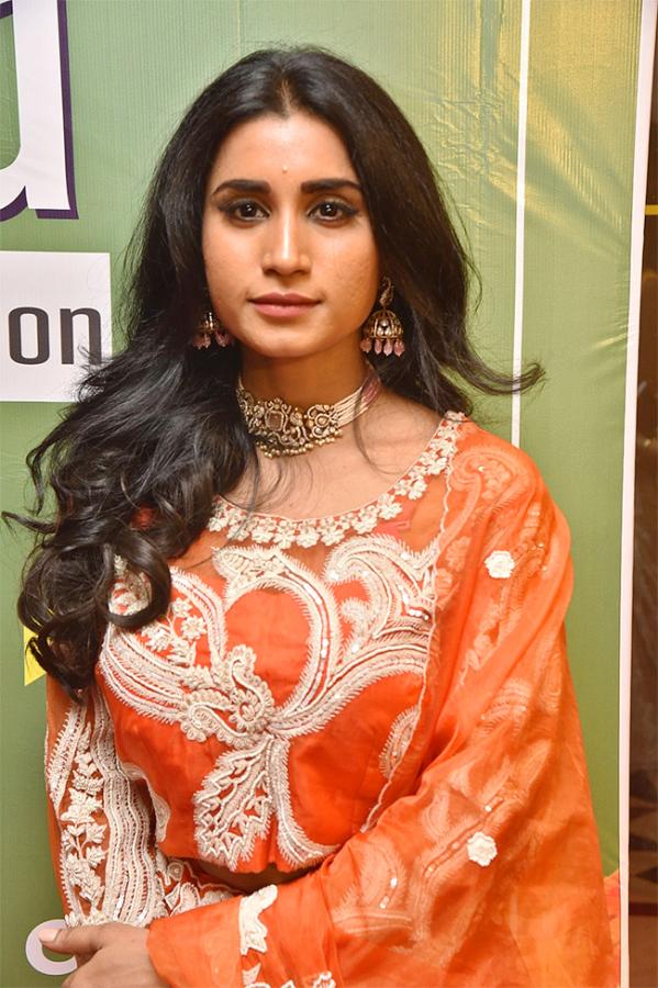 Prachi Nagpal at Fashion Exhibition12