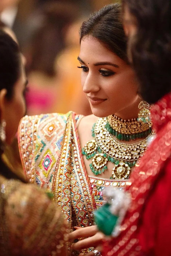 Bride To Be Radhika Merchant's Ultimate Bridal Fashion Photos Viral8