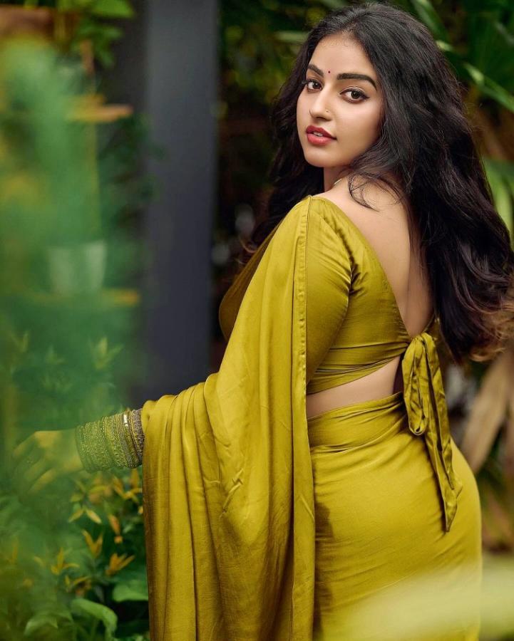 Indian Actress Malavika Menon Latest Photos Goes Viral7