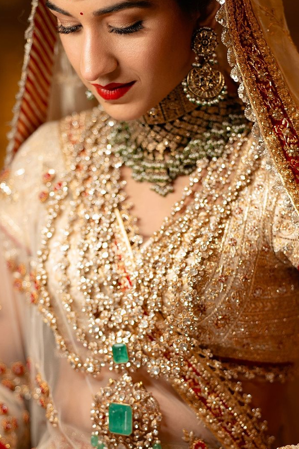 Bride Radhika Merchant Looks Like A Queen In Lehenga17