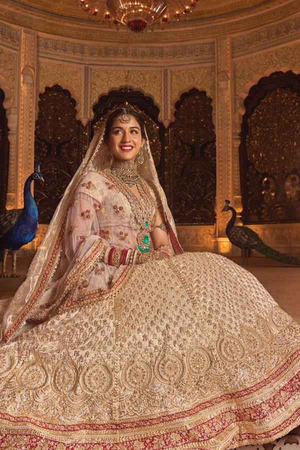 Bride Radhika Merchant Looks Like A Queen In Lehenga19