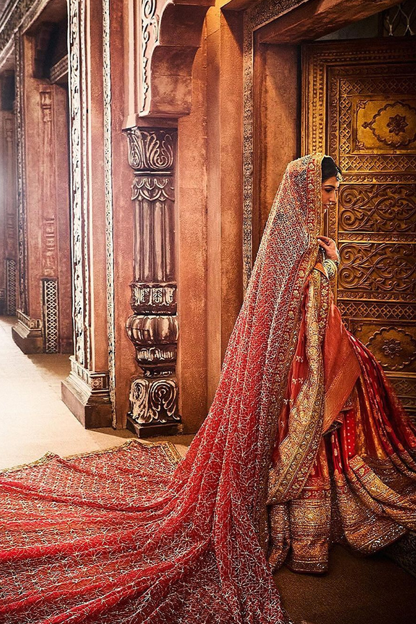 Bride Radhika Merchant Looks Like A Queen In Lehenga7