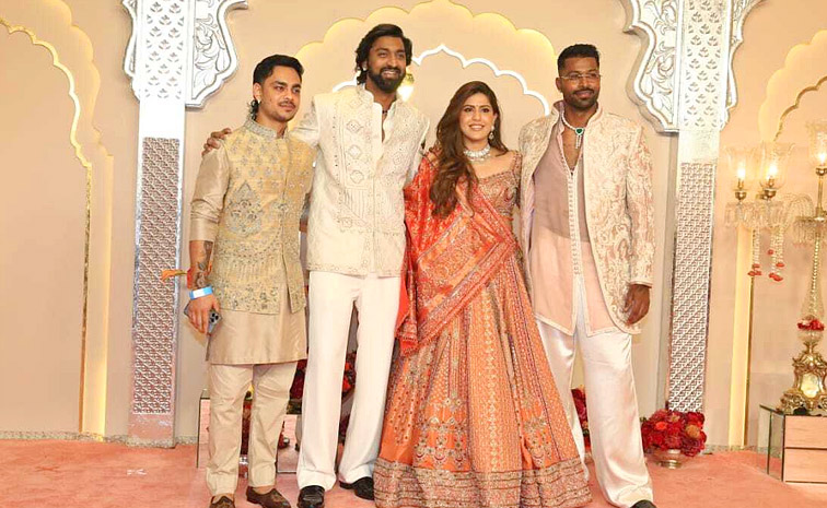 On A Night Full of love: Hardik Pandya At Anant Ambani Radhika Merchant Wedding Ceremony Photos2