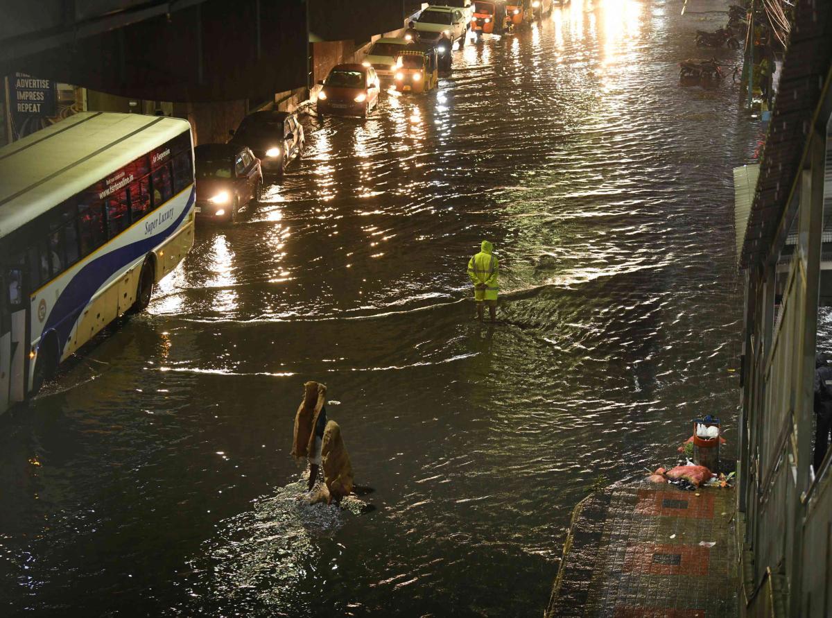 Heavy Rains At Hyderabad Photos26