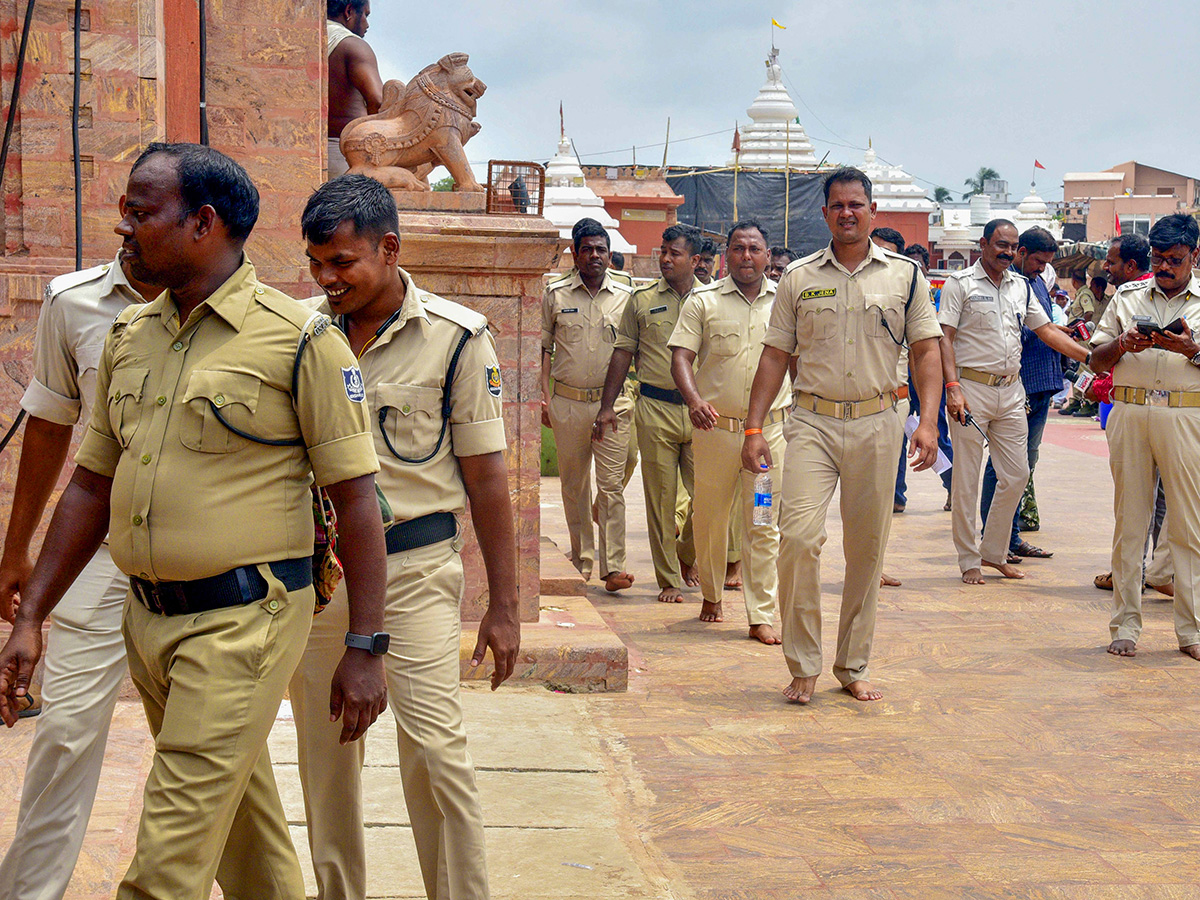 Jagannath Temple during reopening of the temple's Ratna Bhandar10