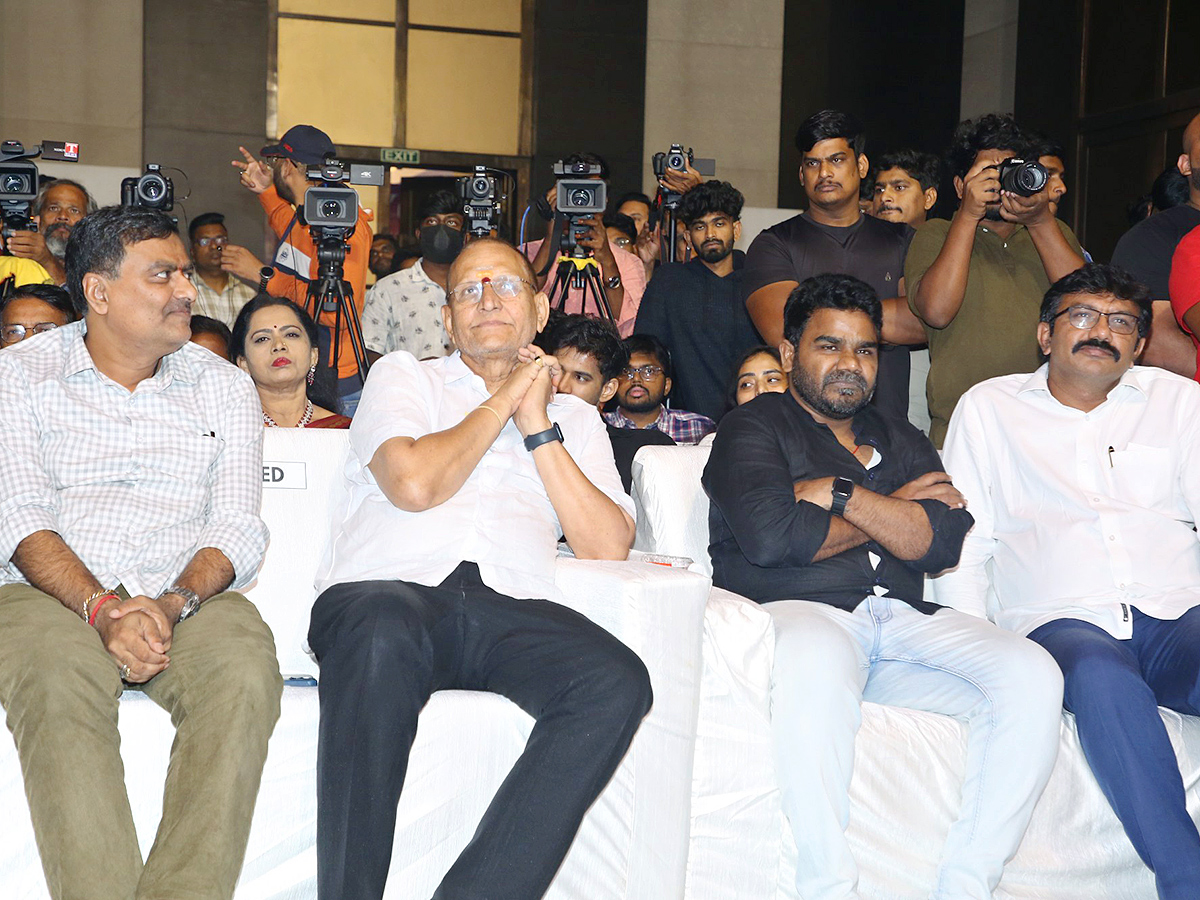 Priyadarshi Darling Movie Pre Release Event Photos18