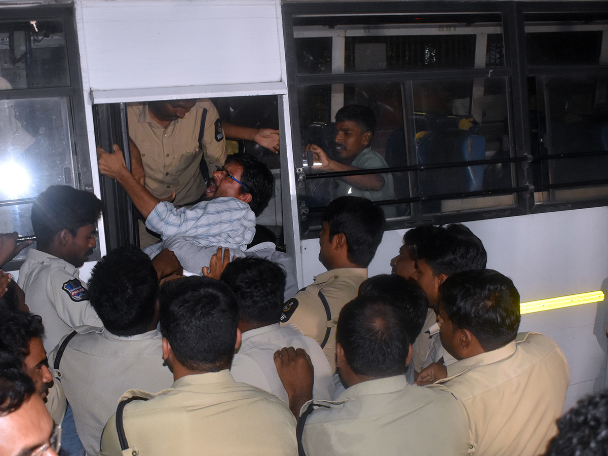 Protests break out at City Central Library at Chikkadpally in Hyderabad15