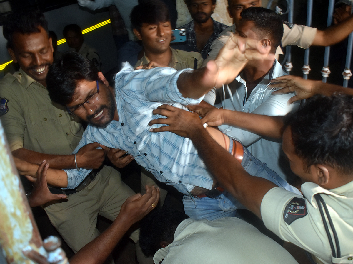 Protests break out at City Central Library at Chikkadpally in Hyderabad16