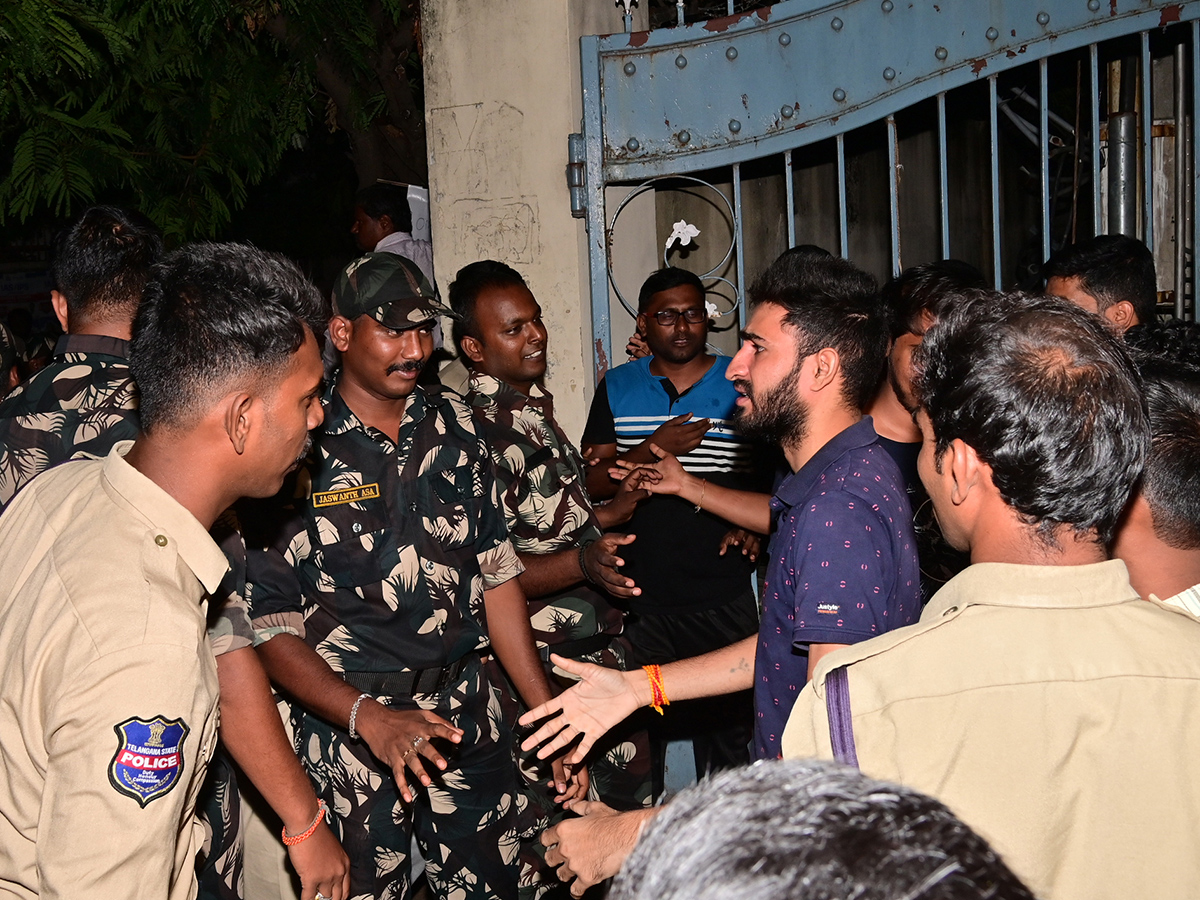 Protests break out at City Central Library at Chikkadpally in Hyderabad3