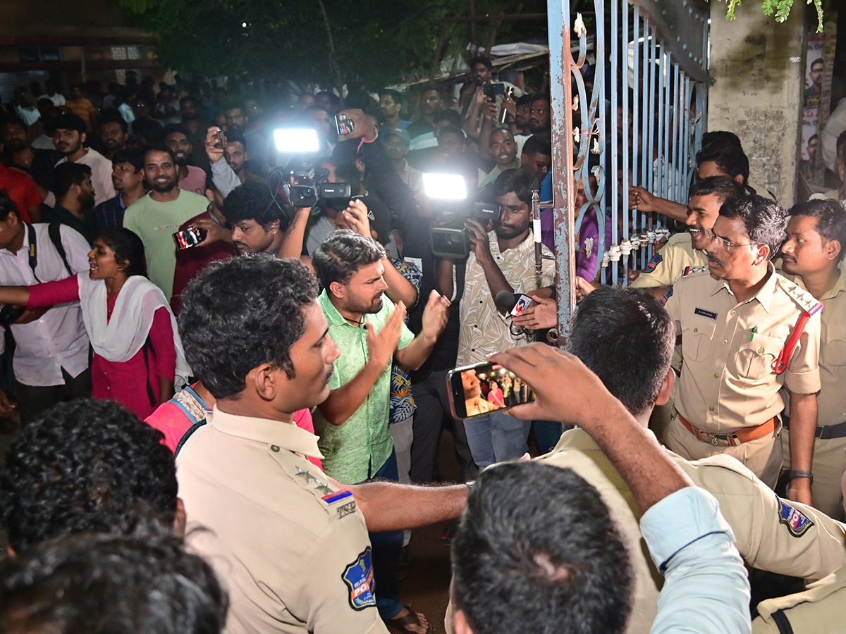 Protests break out at City Central Library at Chikkadpally in Hyderabad8