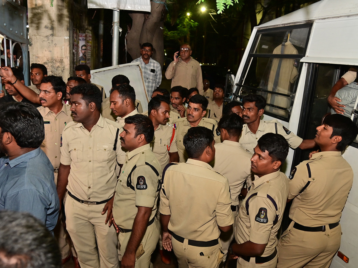 Protests break out at City Central Library at Chikkadpally in Hyderabad9