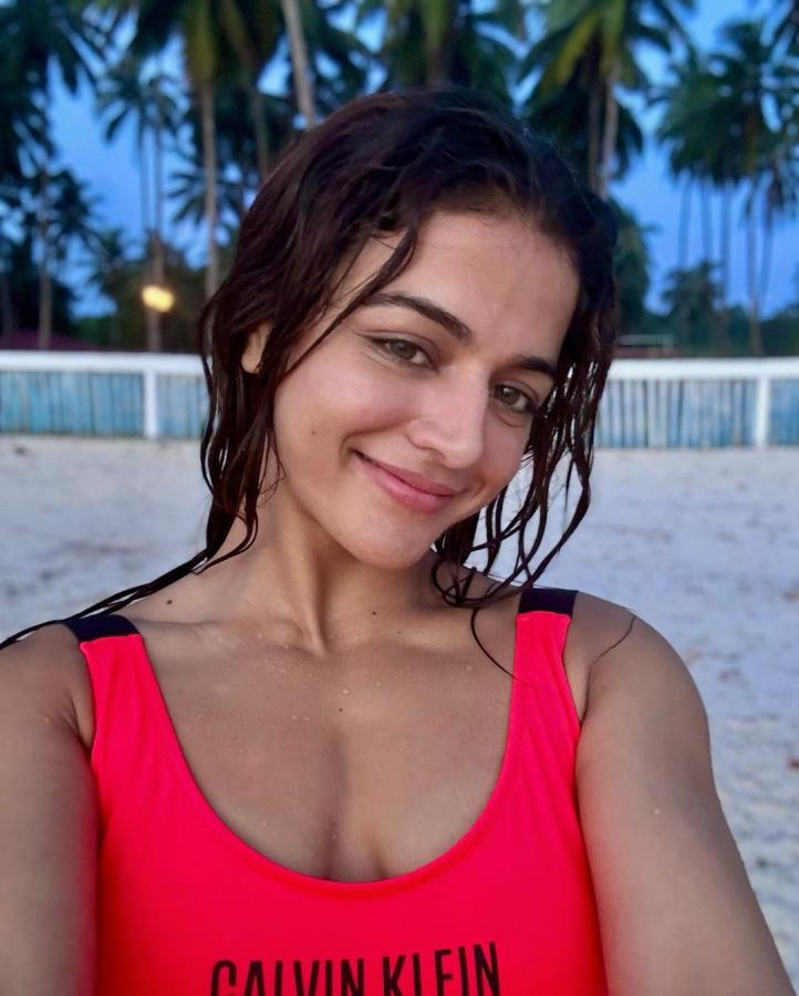 Indian Actress Wamiqa Gabbi Latest Photo Gallery Goes Viral9