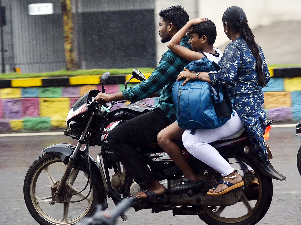 Heavy Rains In Andhra Pradesh: Photos15