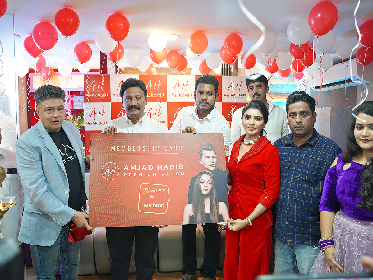 Vijayawada: Actress Varsha launched Amjad Habib Premium Salon Photos12