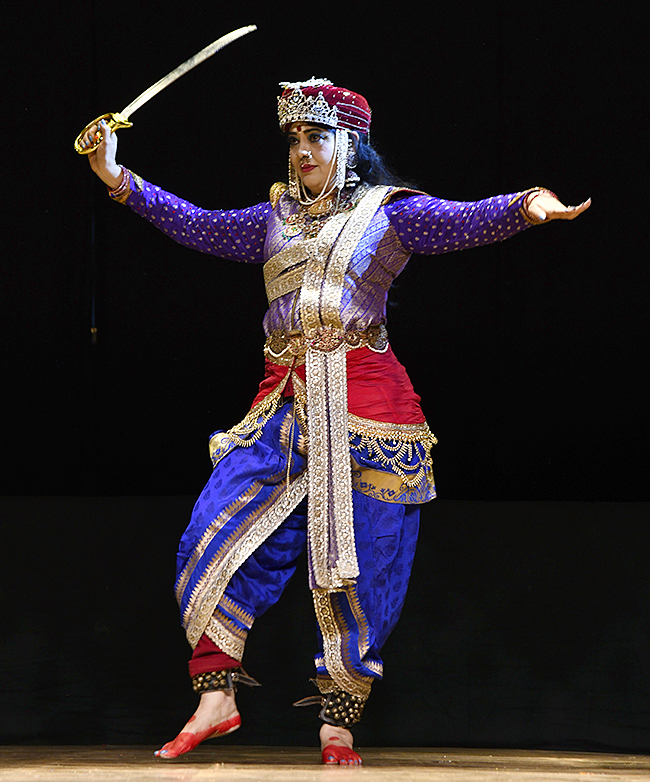 Kakatiyam Dance Performance Impressed At Rabindra Bharati: Photos17