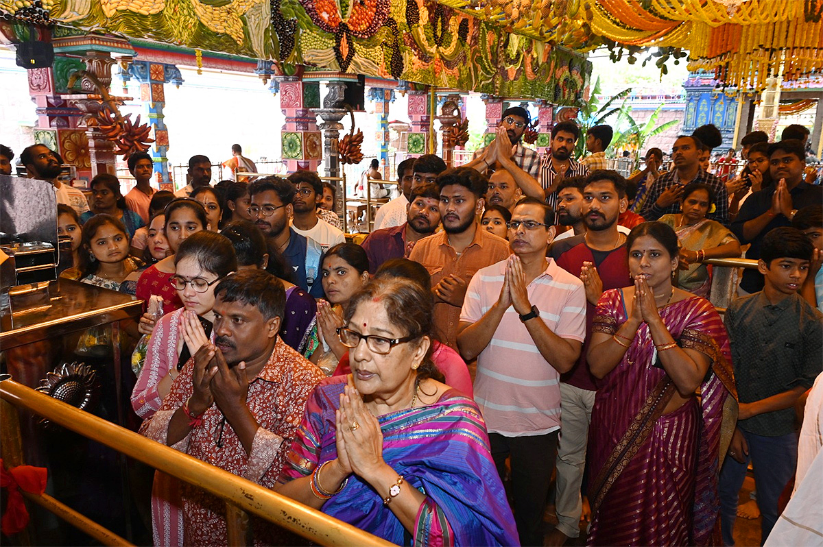 Shakambari Utsavalu Began In Jubilee Hills Peddamma Thalli Temple11