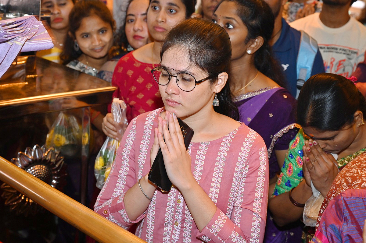 Shakambari Utsavalu Began In Jubilee Hills Peddamma Thalli Temple9