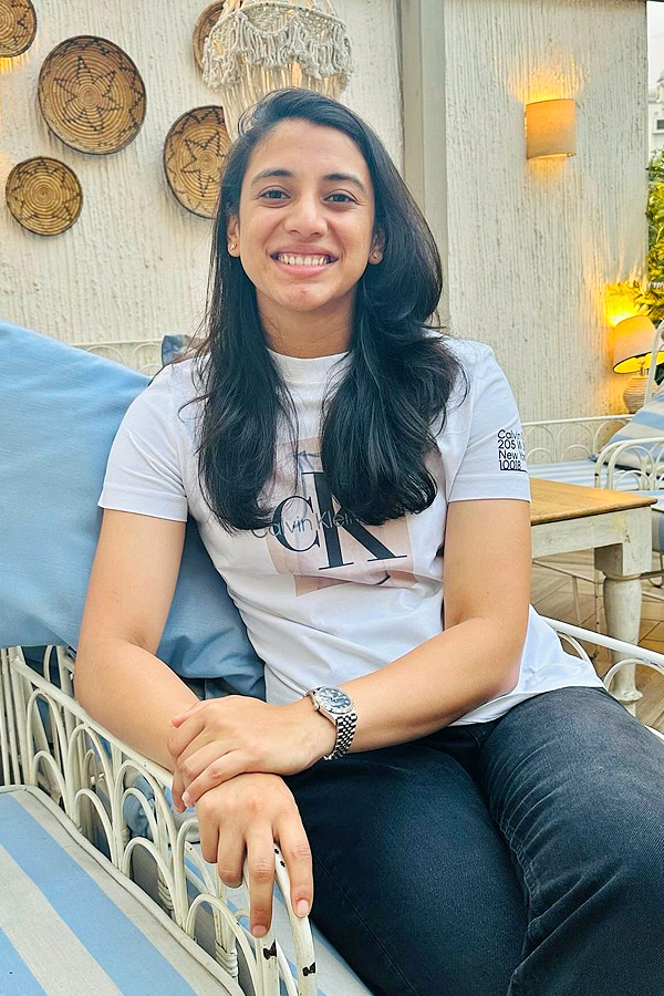 Smriti Mandhana Birthday Speical Photos11