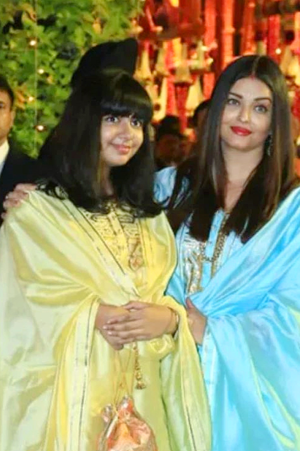 Aishwarya Rai and daughter Aaradhya Latest photos Goes Viral In Social Media 23