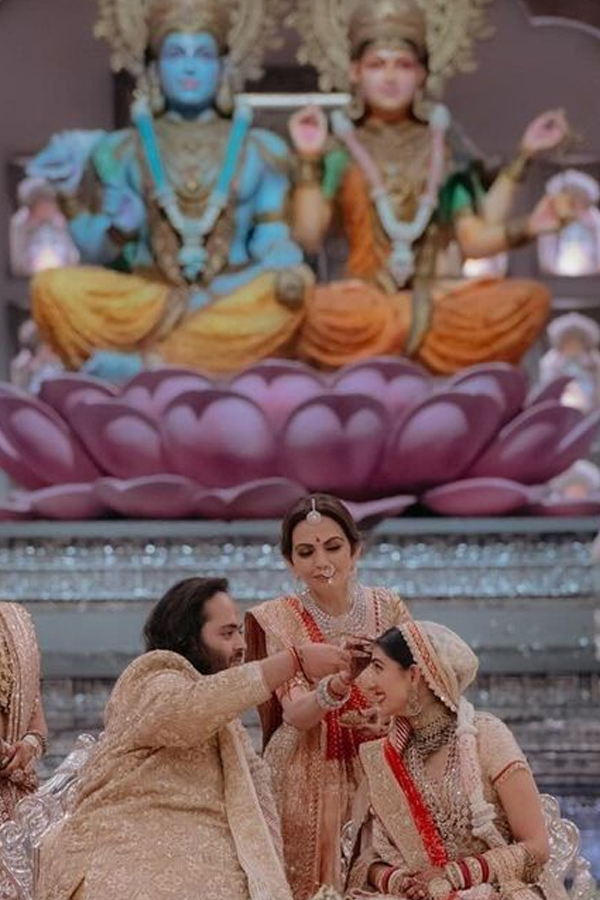 Anant Ambani-Radhika Merchant Grand Wedding Beautiful Photos22