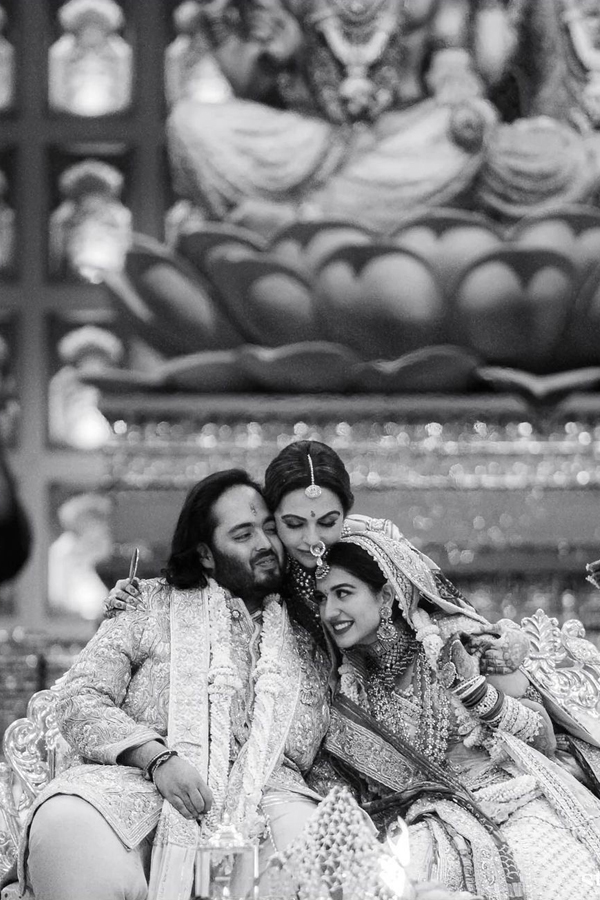 Anant Ambani-Radhika Merchant Grand Wedding Beautiful Photos23