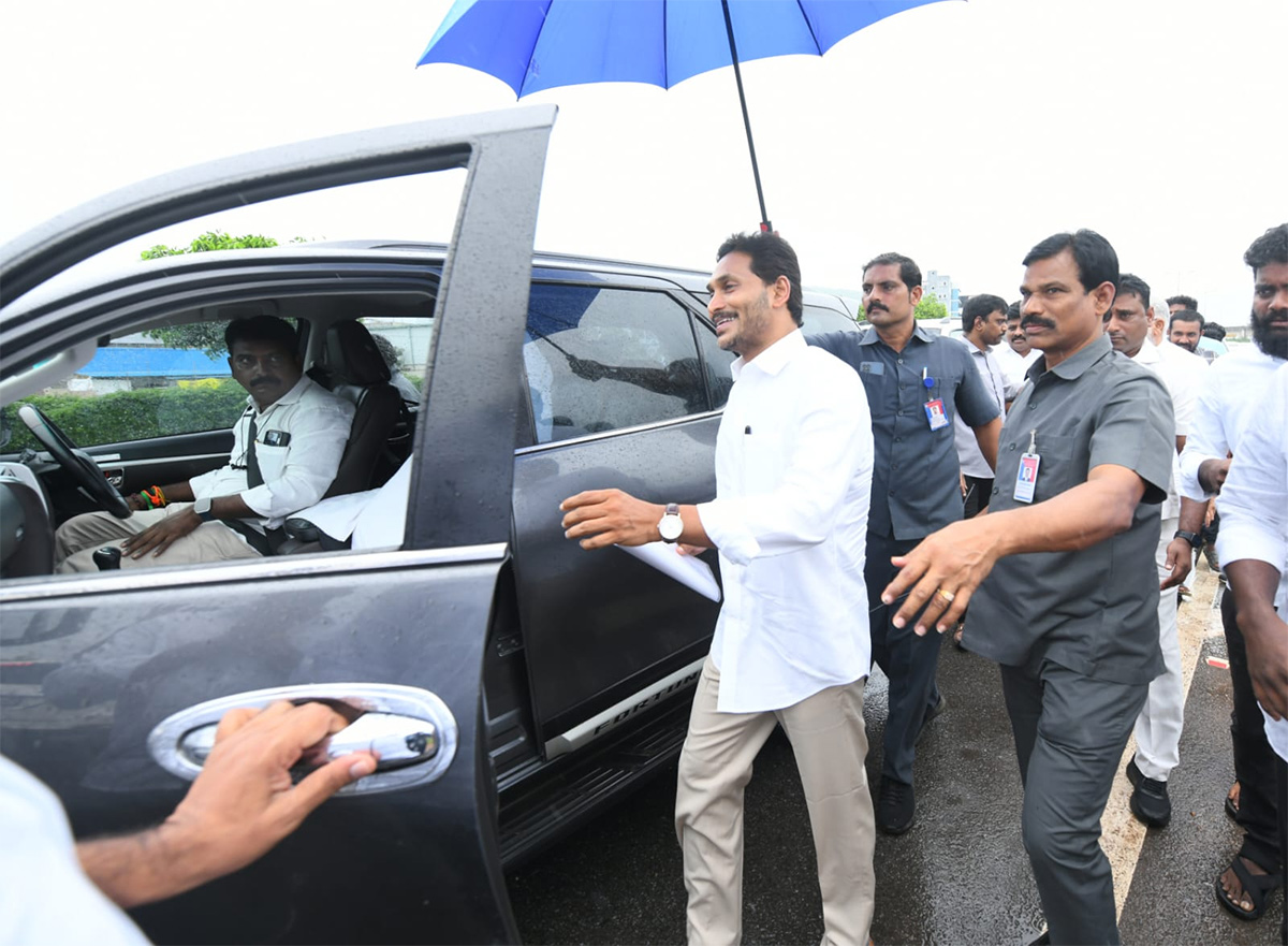  YS Jagan Vinukonda Tour Photos2