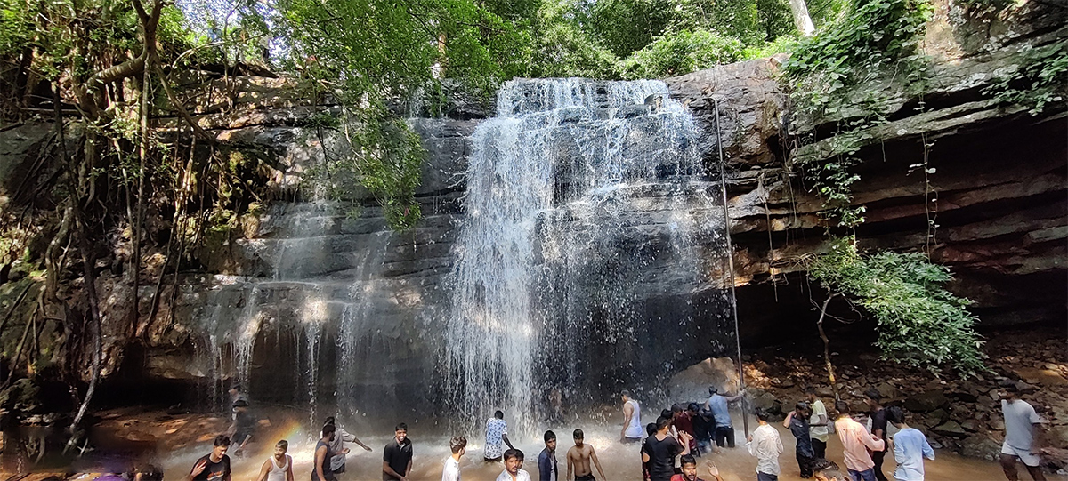 Top 12 amazing waterfalls in Telangana Photos11