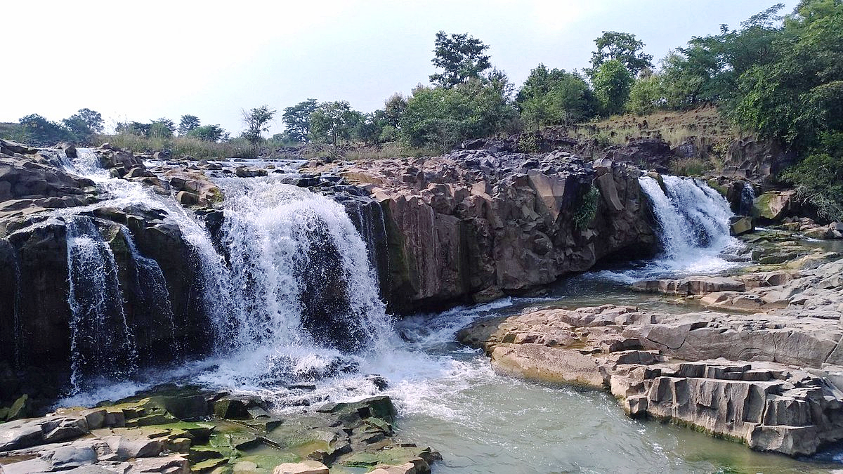 Top 12 amazing waterfalls in Telangana Photos3