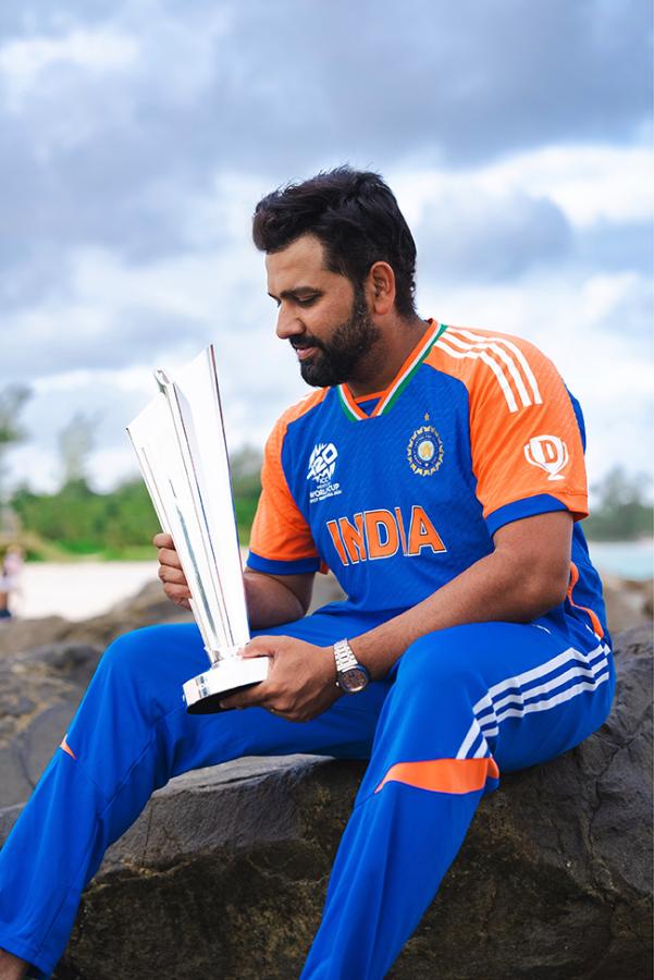 Rohit Sharma Photoshoot With T20 World Cup Trophy At A Beach13