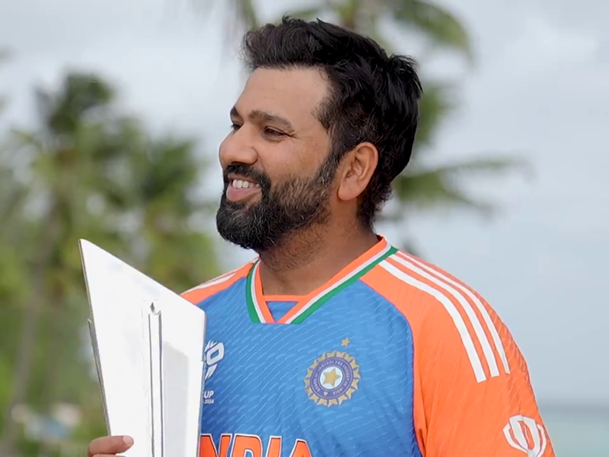 Rohit Sharma Photoshoot With T20 World Cup Trophy At A Beach14