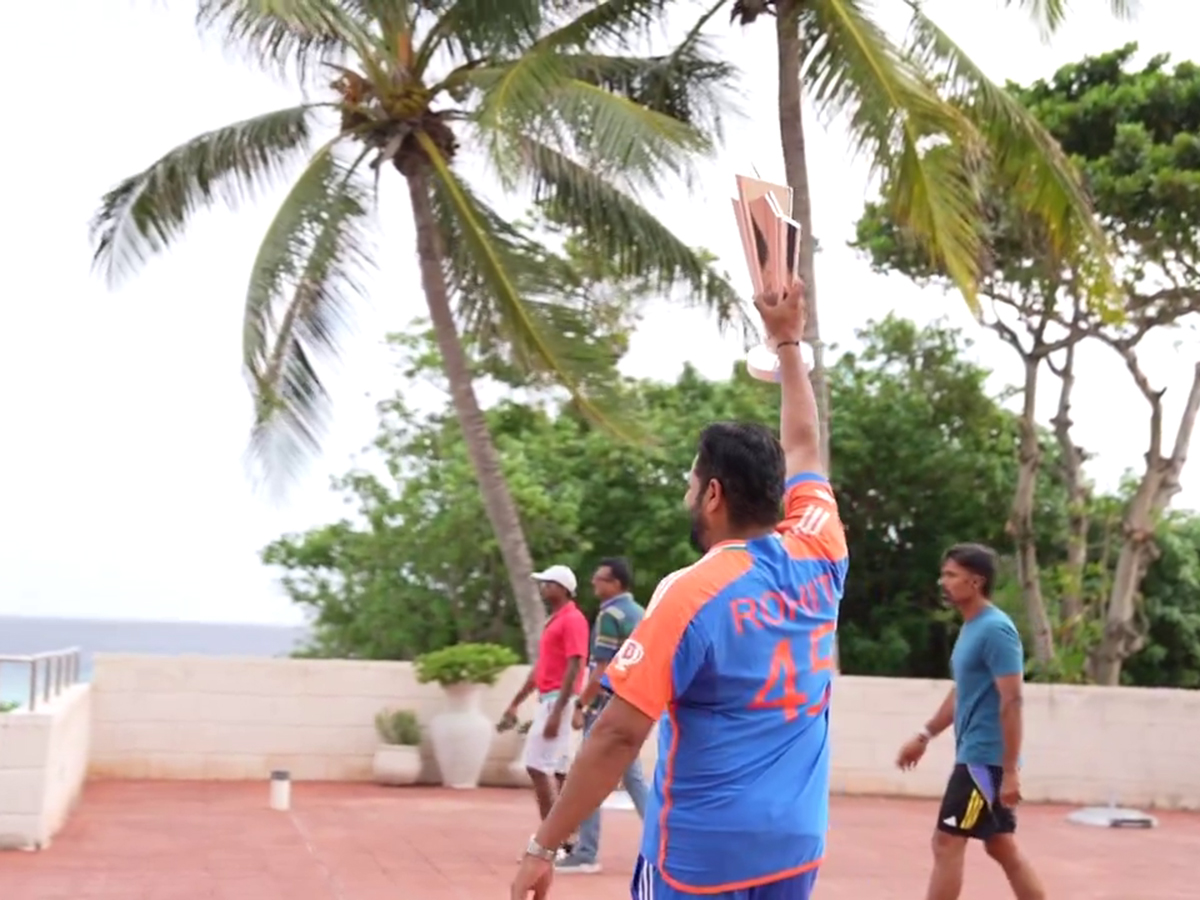 Rohit Sharma Photoshoot With T20 World Cup Trophy At A Beach5