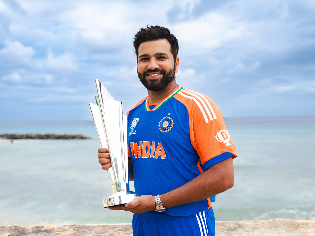 Rohit Sharma Photoshoot With T20 World Cup Trophy At A Beach6