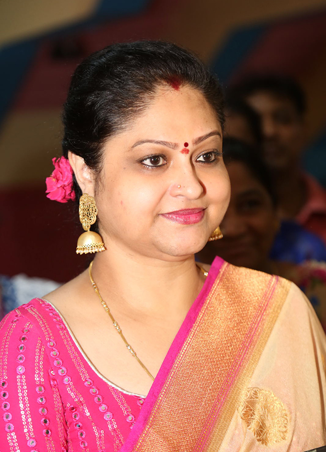 Actress Raasi Inaugurated Silk Of India Handloom Expo at hyderabad5