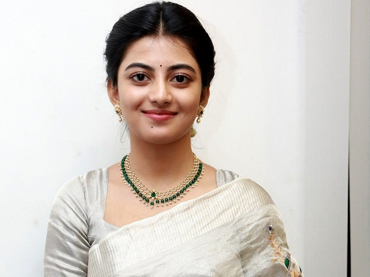 South Indian Actress Anandhi Birthday Special Gallery19