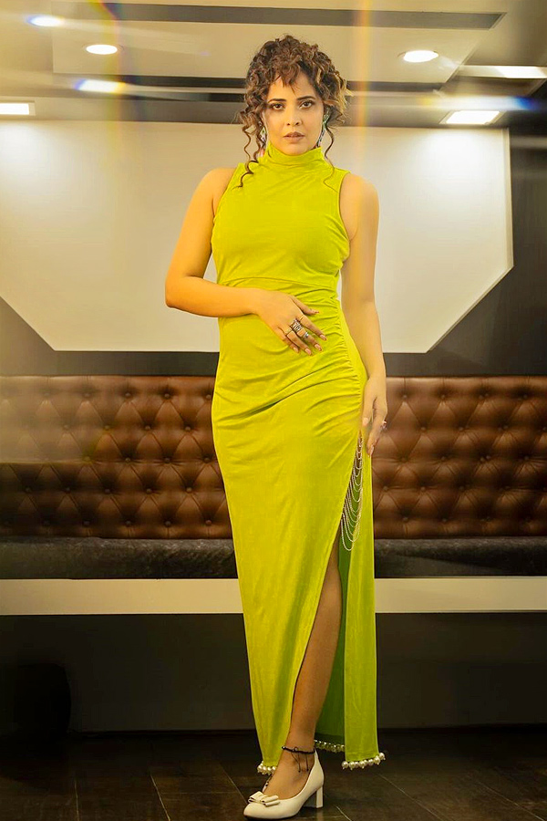 Anasuya Bharadwaj Latest Stunning Photos2