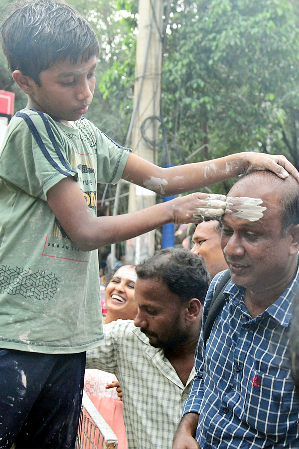 Heavy Devotees At Simhachalam Giri Pradakshina Photos18