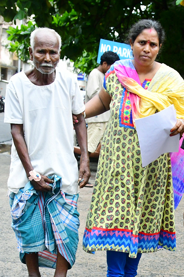 Heavy Devotees At Simhachalam Giri Pradakshina Photos7