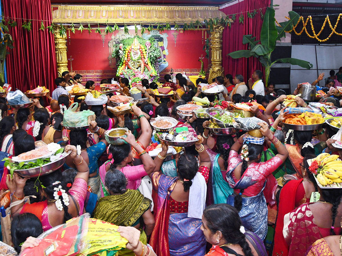 Shakambari Devi Festival Grandly Celebrated At Indrakeeladri12