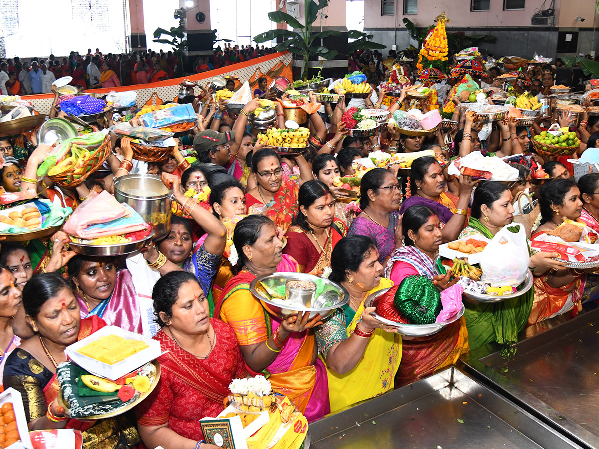 Shakambari Devi Festival Grandly Celebrated At Indrakeeladri13