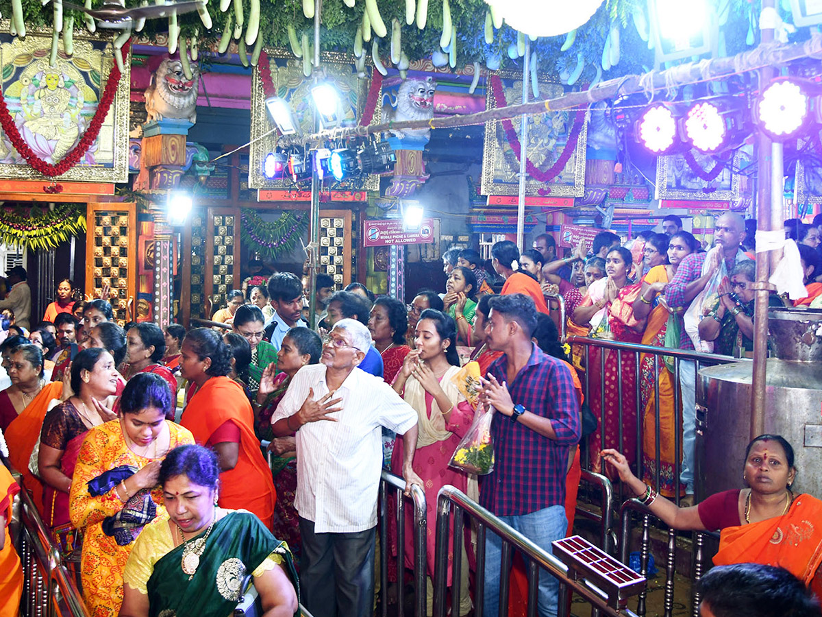 Shakambari Devi Festival Grandly Celebrated At Indrakeeladri39